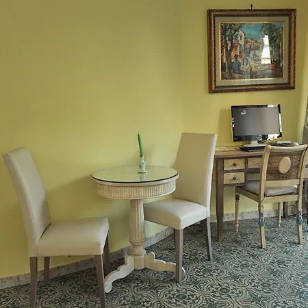 Miramare Hotel 4*