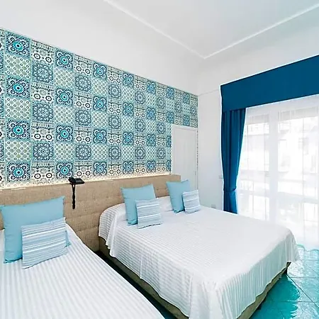 Miramare Hotell