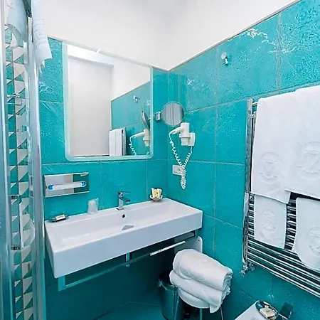 Miramare Hotell 4*