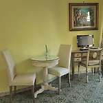 Miramare Hotel 4*