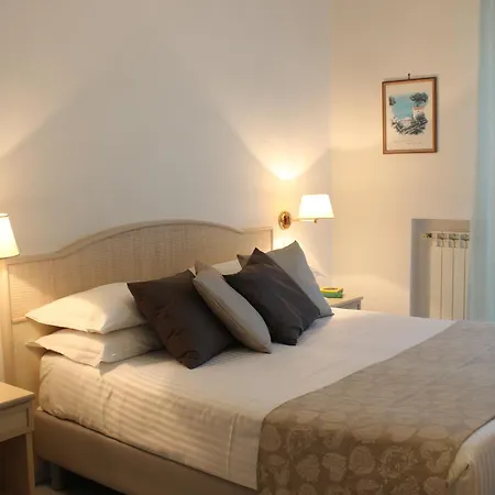 Miramare Ξενοδοχείο 4*